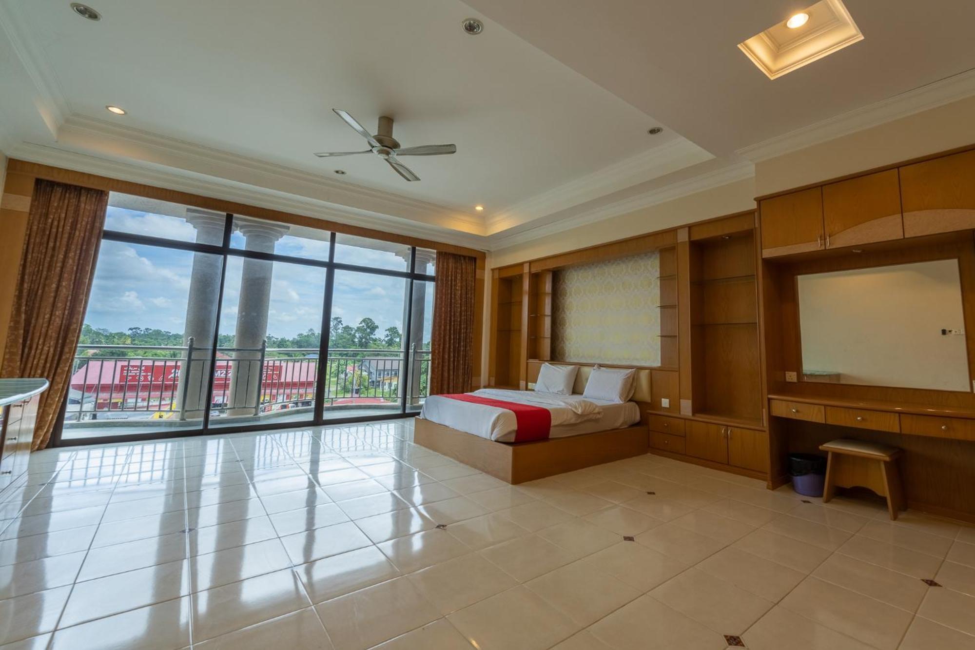 קוטה בארו Mk Homestay Wakaf Che Yeh With Bathtub - Max 14 Pax מראה חיצוני תמונה